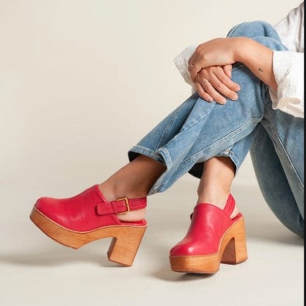 Charlotte Stone Red Leather Bonnie Clogs 8
